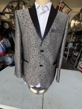 Men's Silver Sequin Tuxedo Blazer with Black Satin Lapel